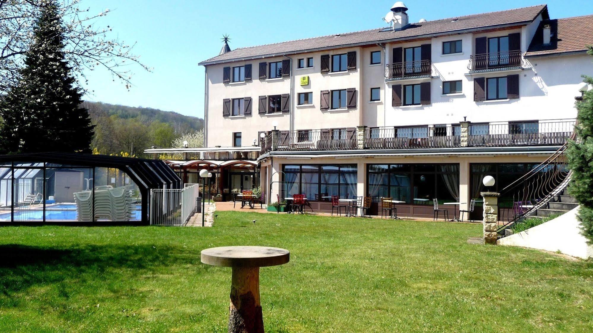 Logis La Rose Des Vents Hotel Volvic Exterior photo